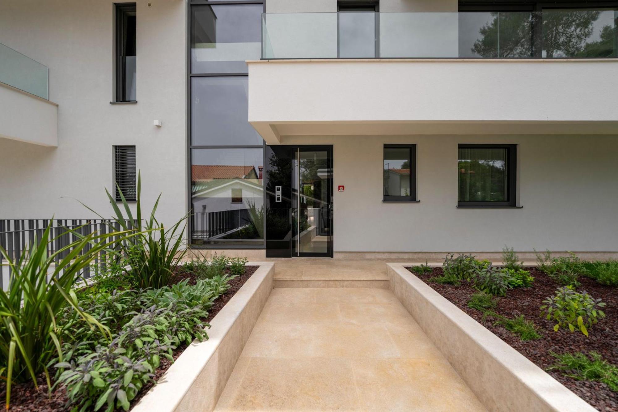 The Q Bliss - Your New 4-Star Hideaway With A Garage Rovinj Exterior photo