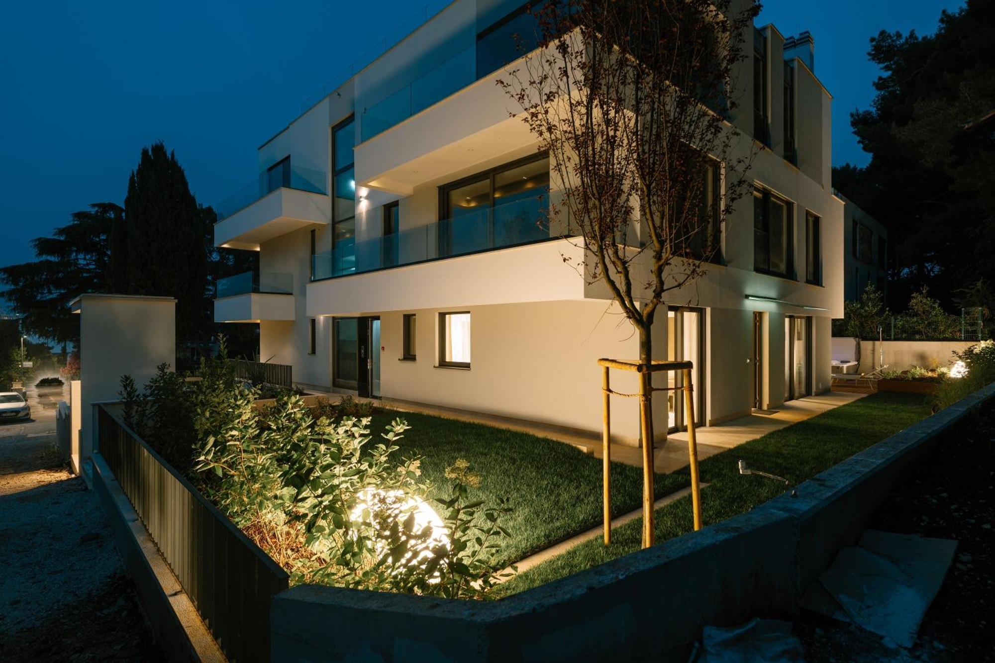 The Q Bliss - Your New 4-Star Hideaway With A Garage Rovinj Exterior photo